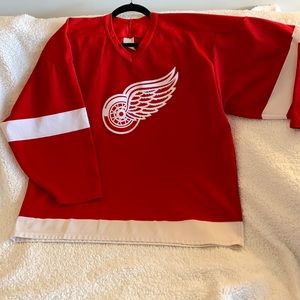 Vintage Detroit Red Wings Size L Hockey Jersey NHL
